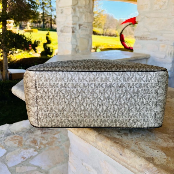 Michael Kors xlarge chain gold signature tote&wallet pale gold NWT - Picture 8 of 15